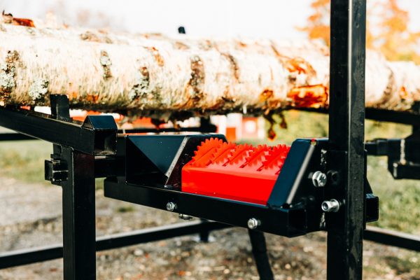 log-deck-with-additional-infeed-roller-002 Palax Firewood Processor - Palax Log Deck