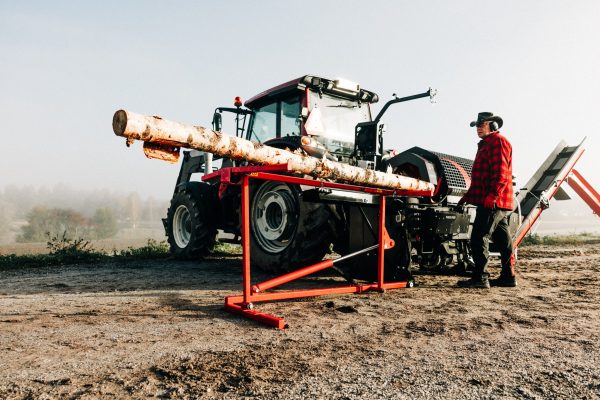 palax-d410-firewood-processor-lifter-003 Palax Firewood Processor - D410