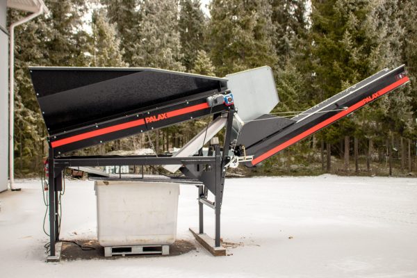 palax-roller-cleaning-firewoods-1 Palax Firewood Processor - Roller Cleaner