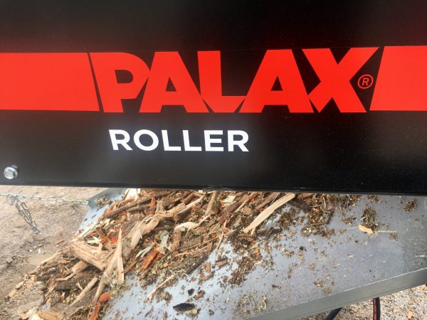 palax-roller-cleaning-firewoods-16 Palax Firewood Processor - Roller Cleaner
